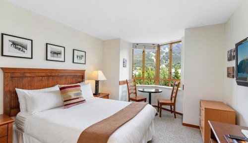 Double Room with Mountain View