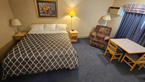 Standard King Room