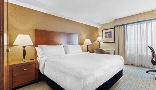 Standard Room, 1 King Bed