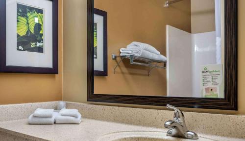 2 Full Beds | Non-Smoking, Kitchen