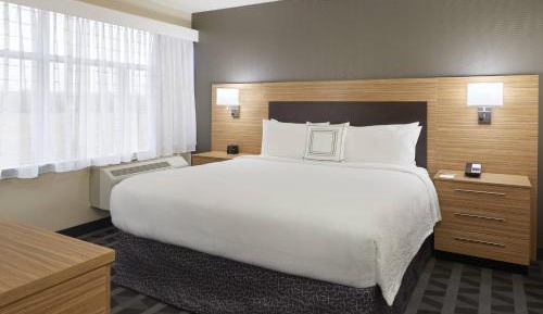 One-Bedroom Suite