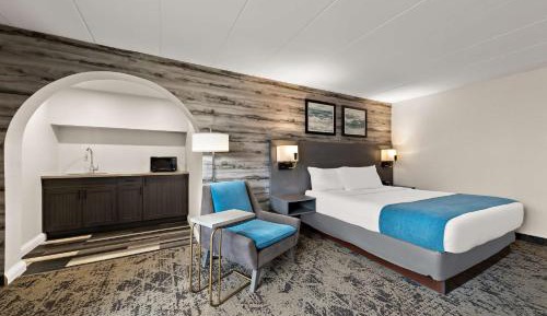 King Room with Balcony