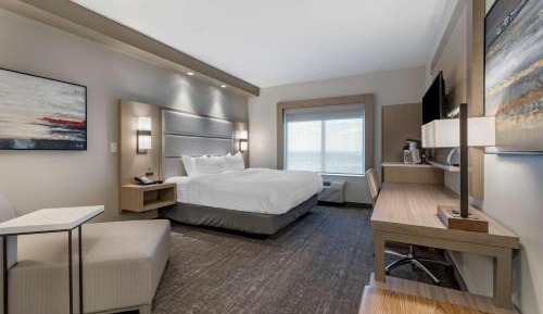 King Suite with Kitchen