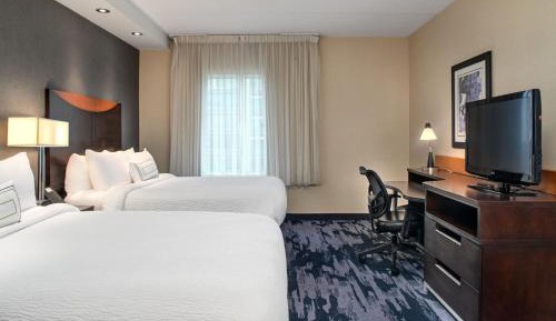 Studio with Two Queen Beds and Sofa Bed