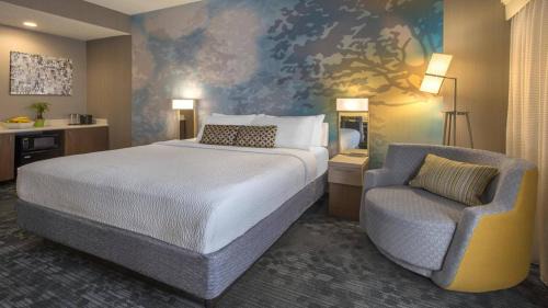 Executive Queen Suite with Sofa Bed