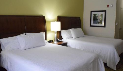 Queen Room with Two Queen Beds - Hearing Access