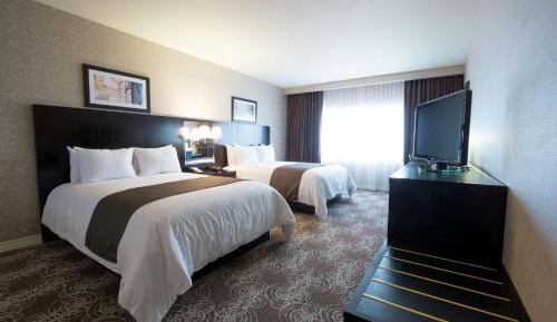Room with Two Queen Beds - Non-Smoking