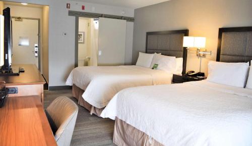 Room with Two Queen Beds - Non-Smoking