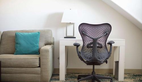 Junior King Suite with Seating Area