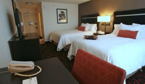 Room with Two Queen Beds - Non-Smoking