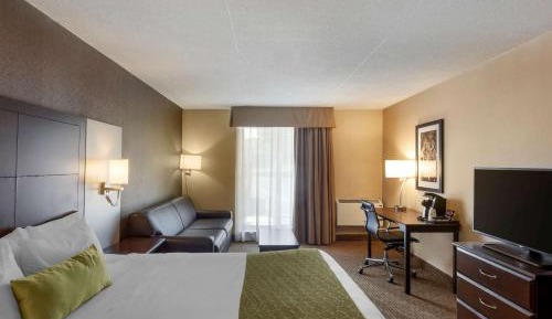 King Room with Balcony