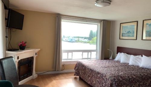 King Room with Lake View