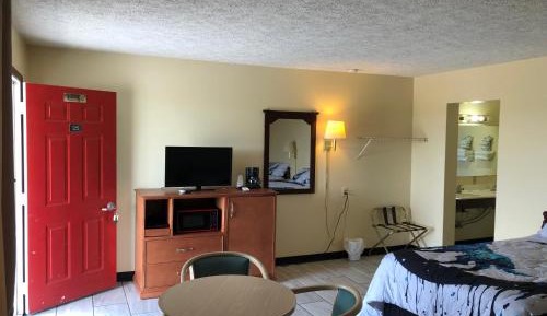 Economy Triple Room