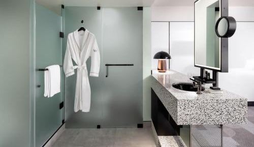 King Studio Suite with Courtyard View