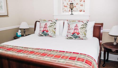 Deluxe King Suite