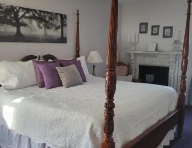 King Room with Spa Bath
