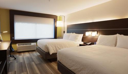Standard Room with Two Queen Beds