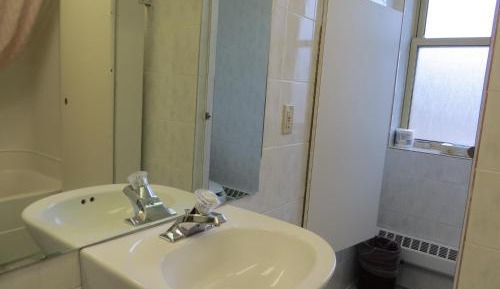 Queen Room with Shared Bathroom