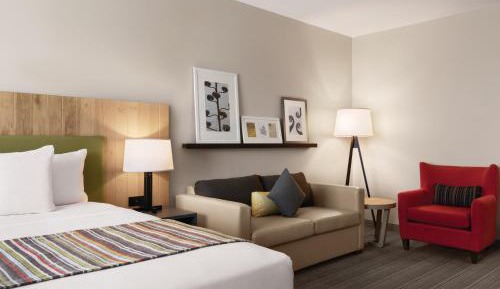 King Suite with Sofa Bed