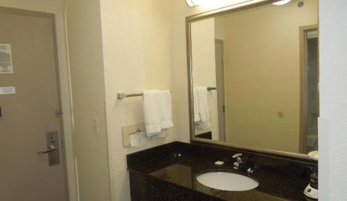 King Room with Bath Tub - Disability Access/Non-Smoking 