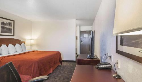 Queen Room with Two Queen Beds - Non-Smoking