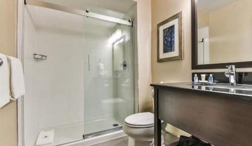 Standard Queen Room with Two Queen Beds -2nd Floor- Non-Smoking