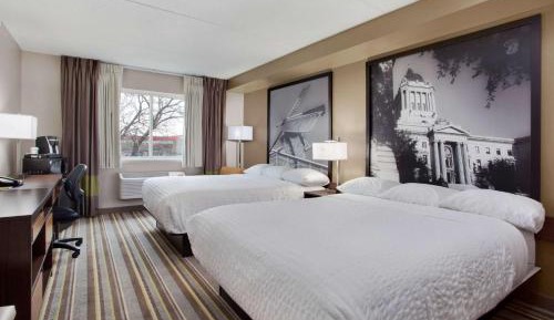 Deluxe Queen Room with Two Queen Beds - Non-Smoking