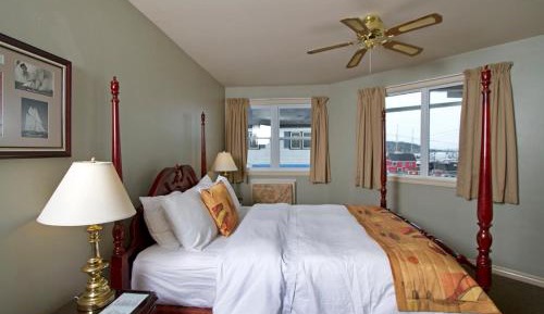 Queen Room with Ocean View - Ground Floor