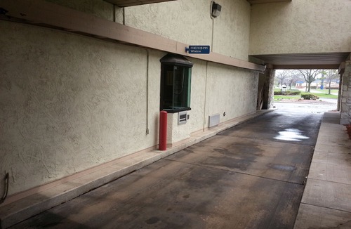Monroe Hotel | Days Inn & Suites by Wyndham Monroe
