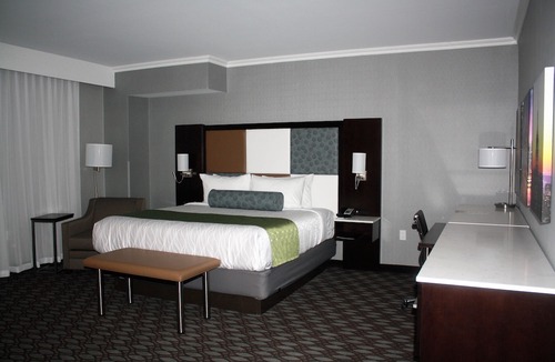 North Bergen Hotel | Best Western Premier NYC Gateway Hotel