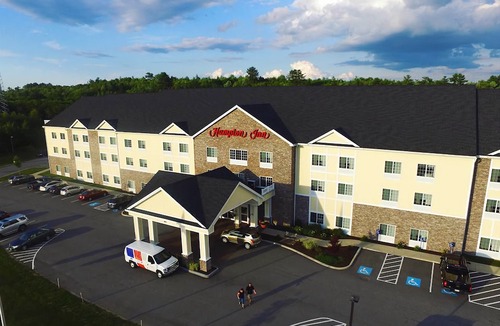 Bangor Hotel | Hampton Inn Bangor