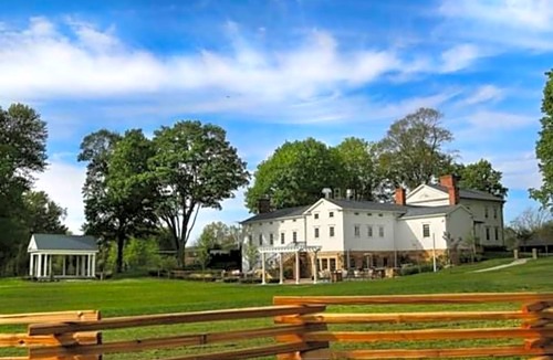Farmdale Hotel | Peter Allen Inn & Event Center