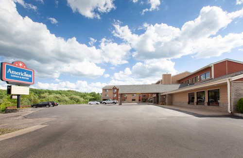 Iron River Hotel | AmericInn by Wyndham Iron River