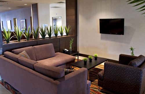 Pembroke Hotel | Holiday Inn Express Pembroke, an Ihg Hotel