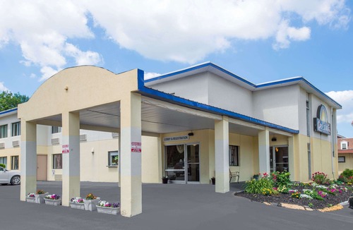 Auburn Hotel | Days Inn by Wyndham Auburn/Finger Lakes Region