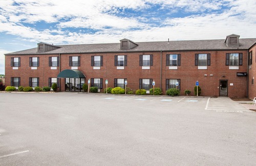 Bangor Hotel | Quality Inn at Bangor Mall