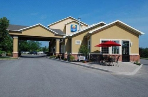 Amherst Hotel | Comfort Inn University