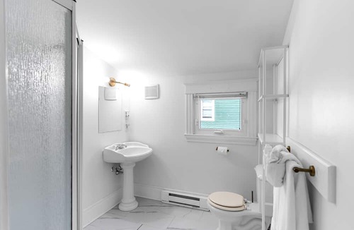 Moncton Apartment | Studio 6 ~ 1 BDRM w/ Private Bath & Balcony
