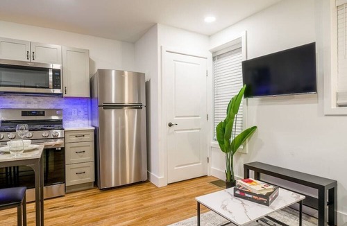 Corn Hill House | This house is a 1 bedroom(s), 1 bathrooms, located in Rochester, NY.