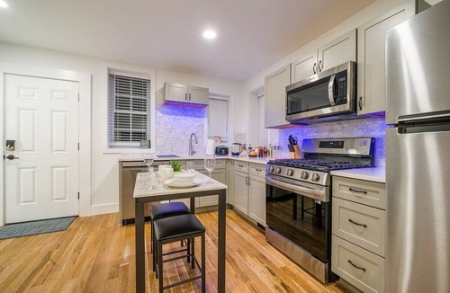 Corn Hill House | This house is a 1 bedroom(s), 1 bathrooms, located in Rochester, NY.