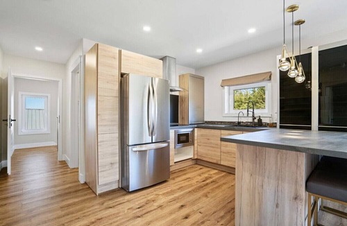 Montague House | Opulence Suite-luxury one-bedroom in hi-end neighborhood