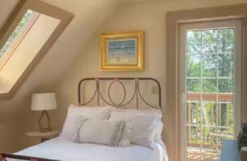 West Hants House | Trailside Sauna Retreat Farmhous