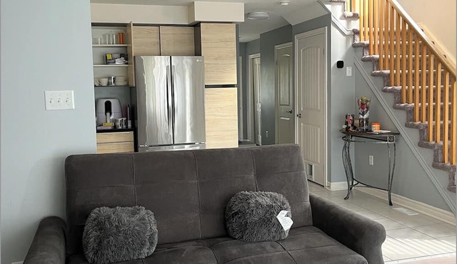 Bright & Cozy Home: Perfect for Families & Groups