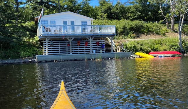Make some amazing memories at this unique, friendly lakefront Wits End Cottage