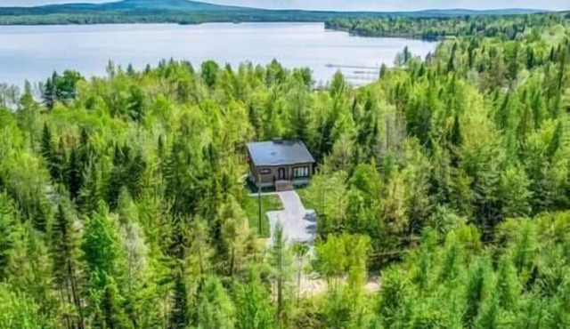Au Bord du Lac Aylmer- Spa- 10 personnes