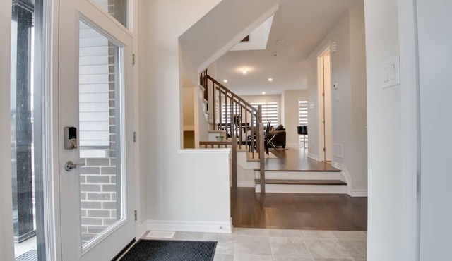 Peaceful House at Barrhaven Ottawa