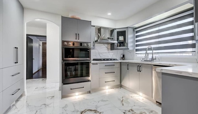 Cozy home in Markham city where you can gather with family and friends.