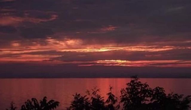 Goderich area three bedroom cottage in Port Albert