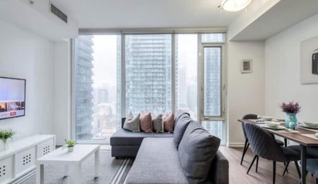 Peter Street Downtown Toronto Suites