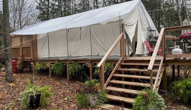 Spacious Secluded Safari Tent Surrounded by Nature in Portland, Ontario